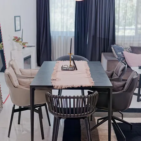 Fendi Style In Lozenets, Marinela Apartment