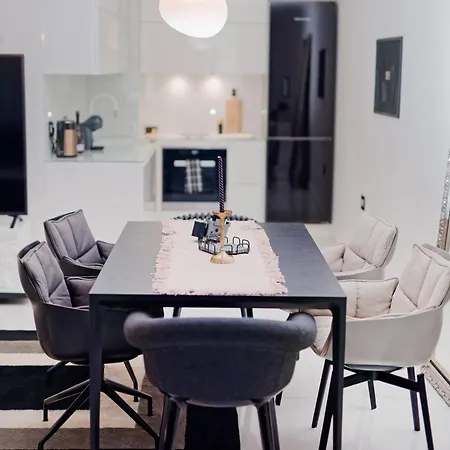 Fendi Style In Lozenets, Marinela Apartment *